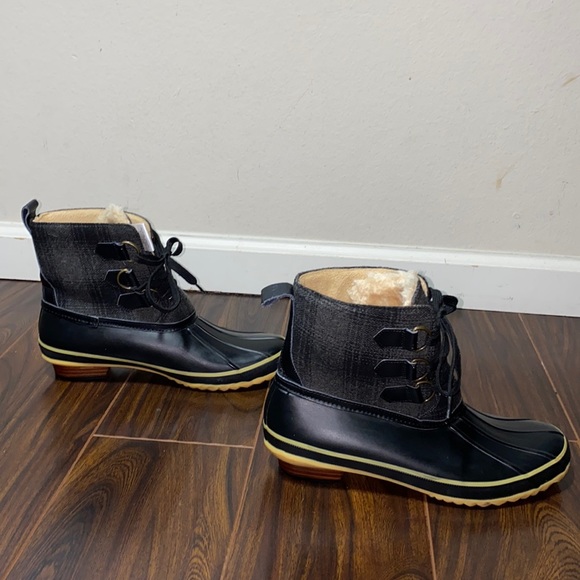 CHOOKA Ballard Buffalo Duck Rain Boot - Picture 9 of 17